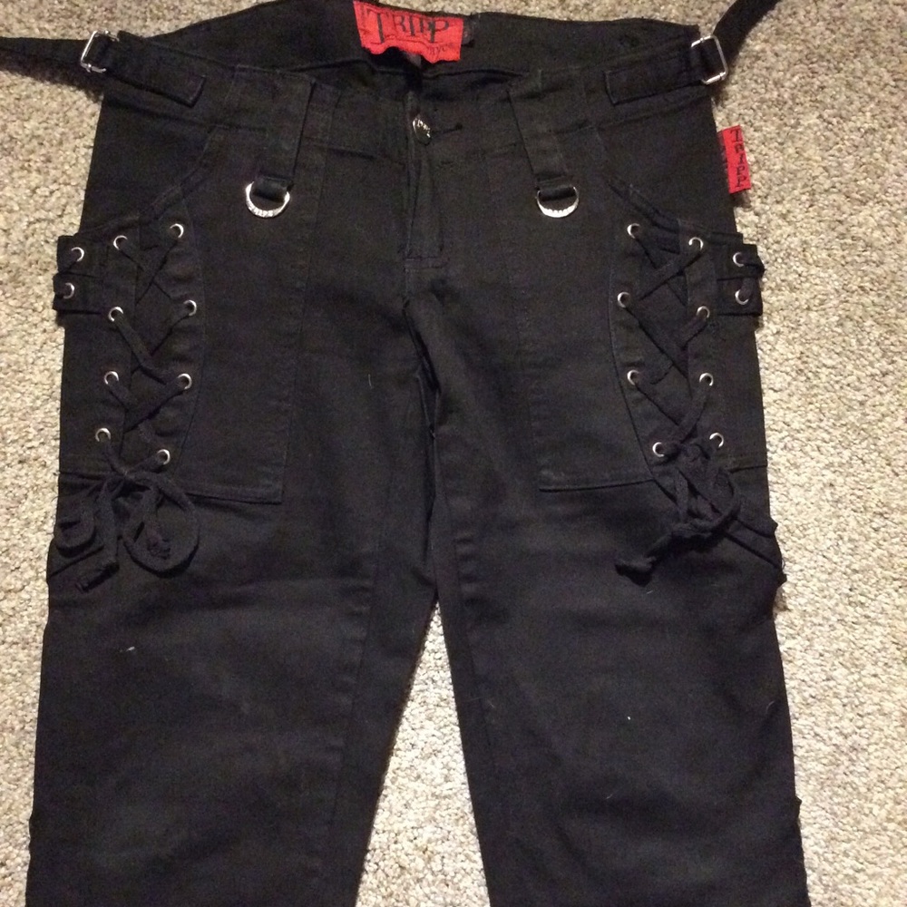 Tripp Cropped Corset Pocket Capri Goth 3